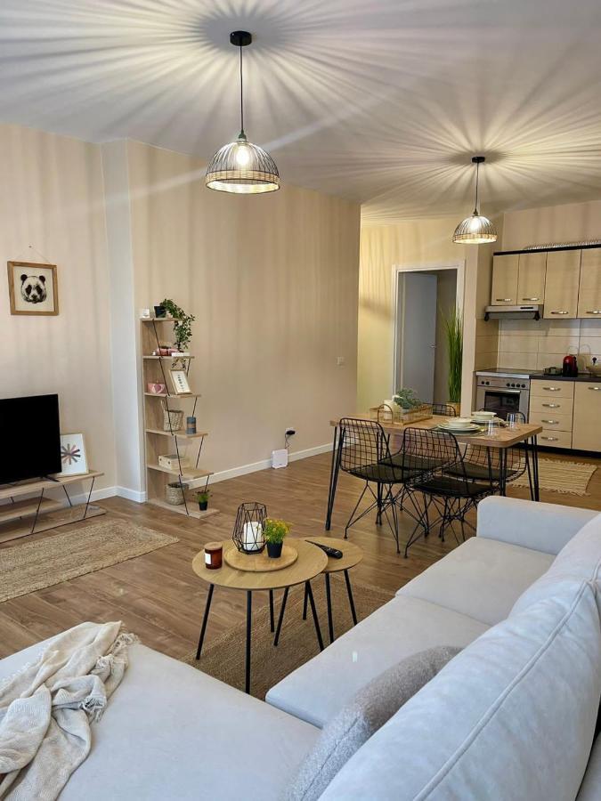Mh Apartment, Free Parking, Flexible Check In Tirana Extérieur photo