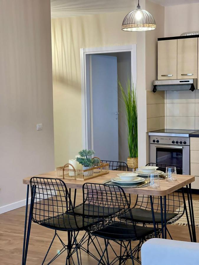 Mh Apartment, Free Parking, Flexible Check In Tirana Extérieur photo